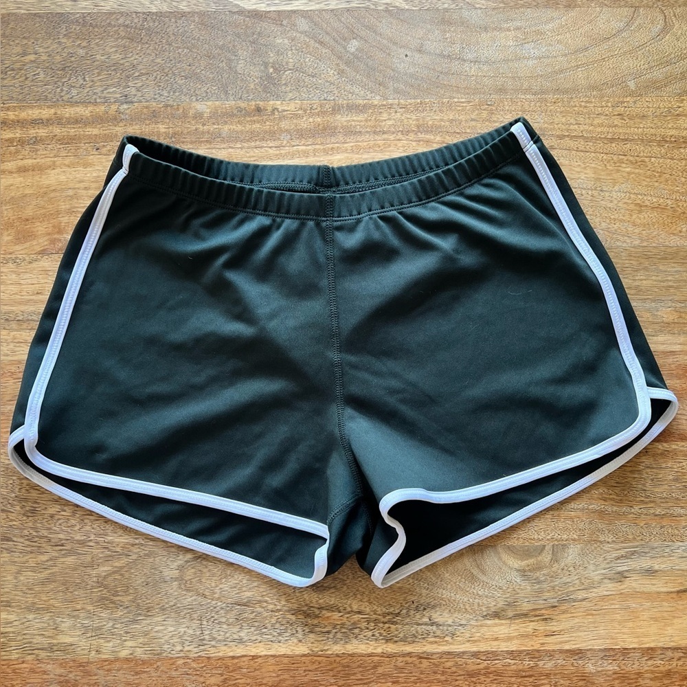 Forest Green Athletic Hot Shorts - Size S | Perfect for Running and Sports